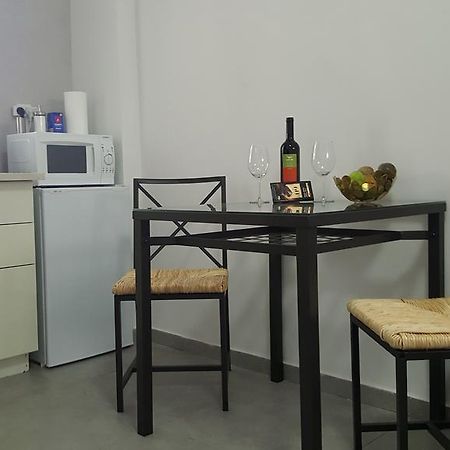 Studio Masaryk Apartment Bat Yam Bagian luar foto