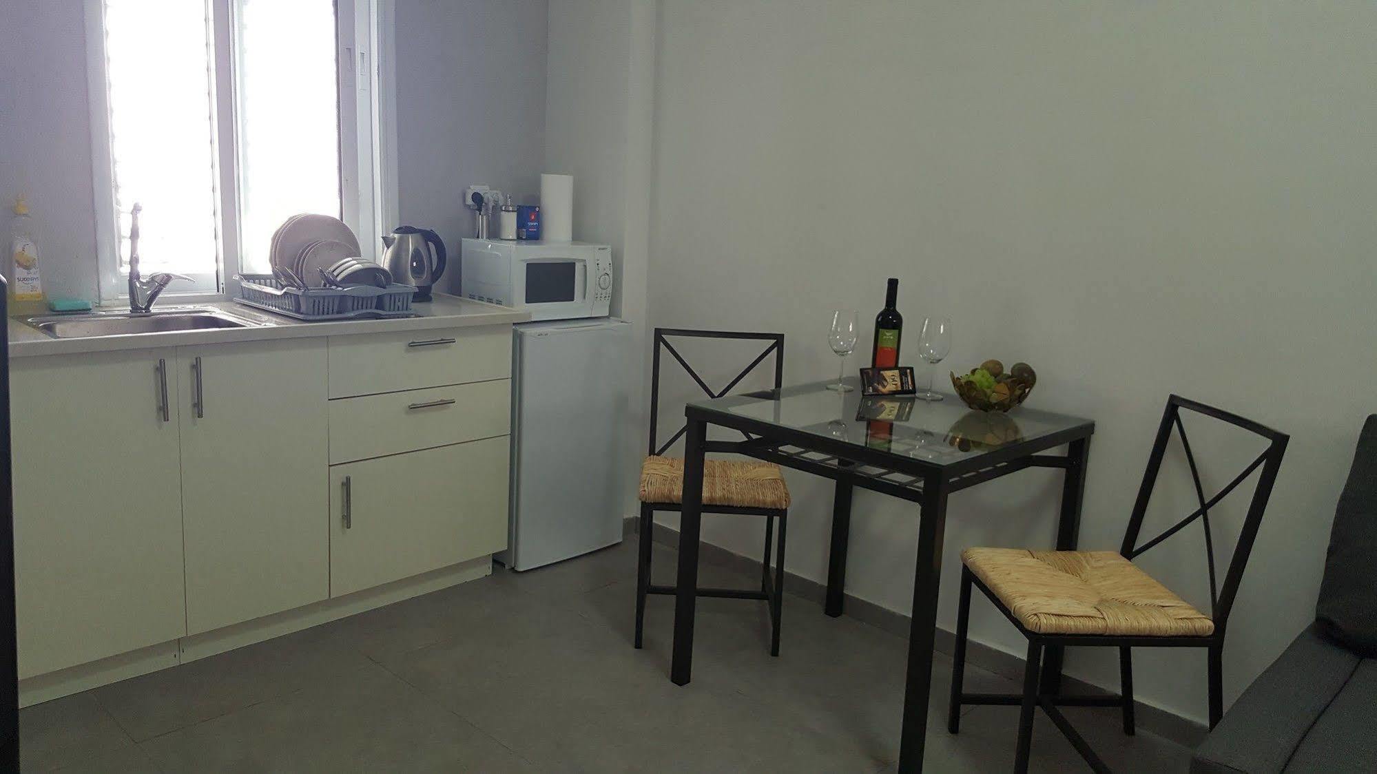 Studio Masaryk Apartment Bat Yam Bagian luar foto
